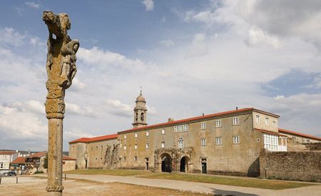 Convento de Santa Clara y Crucero